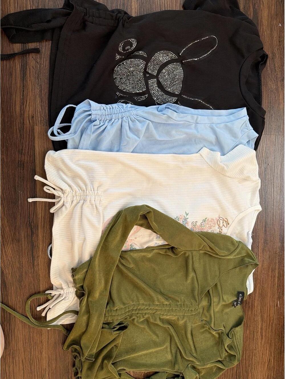 Lot Of  4 Girls Tops Size 14 Approx Casual Cute Mixed Styles